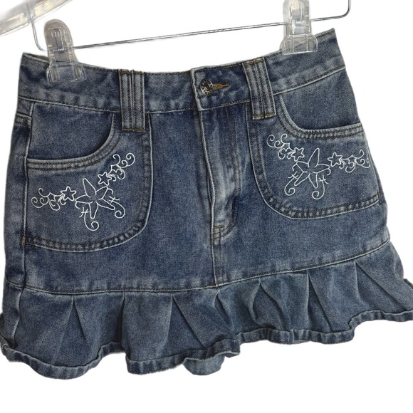 SHEIN Dresses & Skirts - Star Embroidered Ruffle Hem Mini Denim Skirt Size Small
